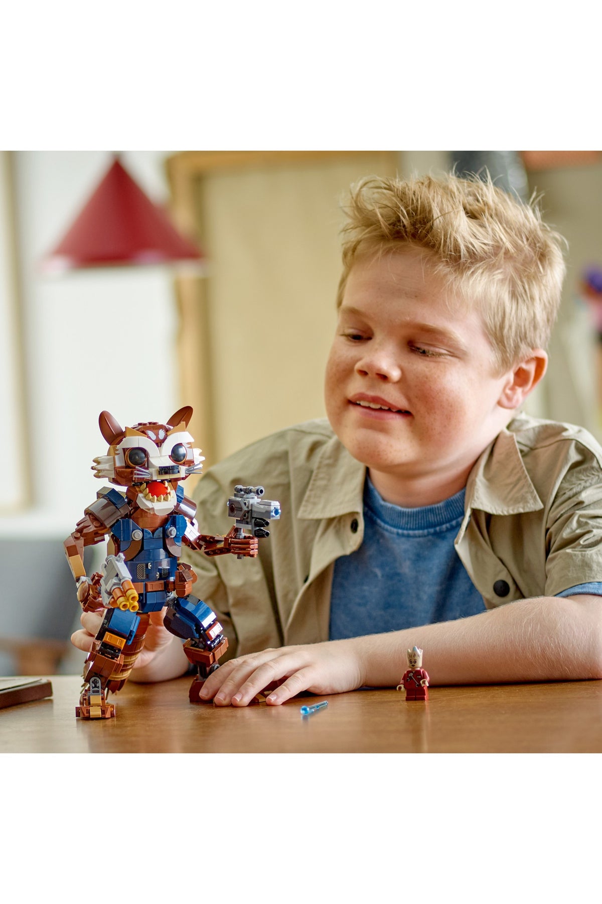 LEGO ® ǀ Marvel Rocket ve Bebek Groot 76282 - 10 Yaş & Üzeri Süper Kahraman Seven Çocuklar için Oyuncak Yapım Seti (566 