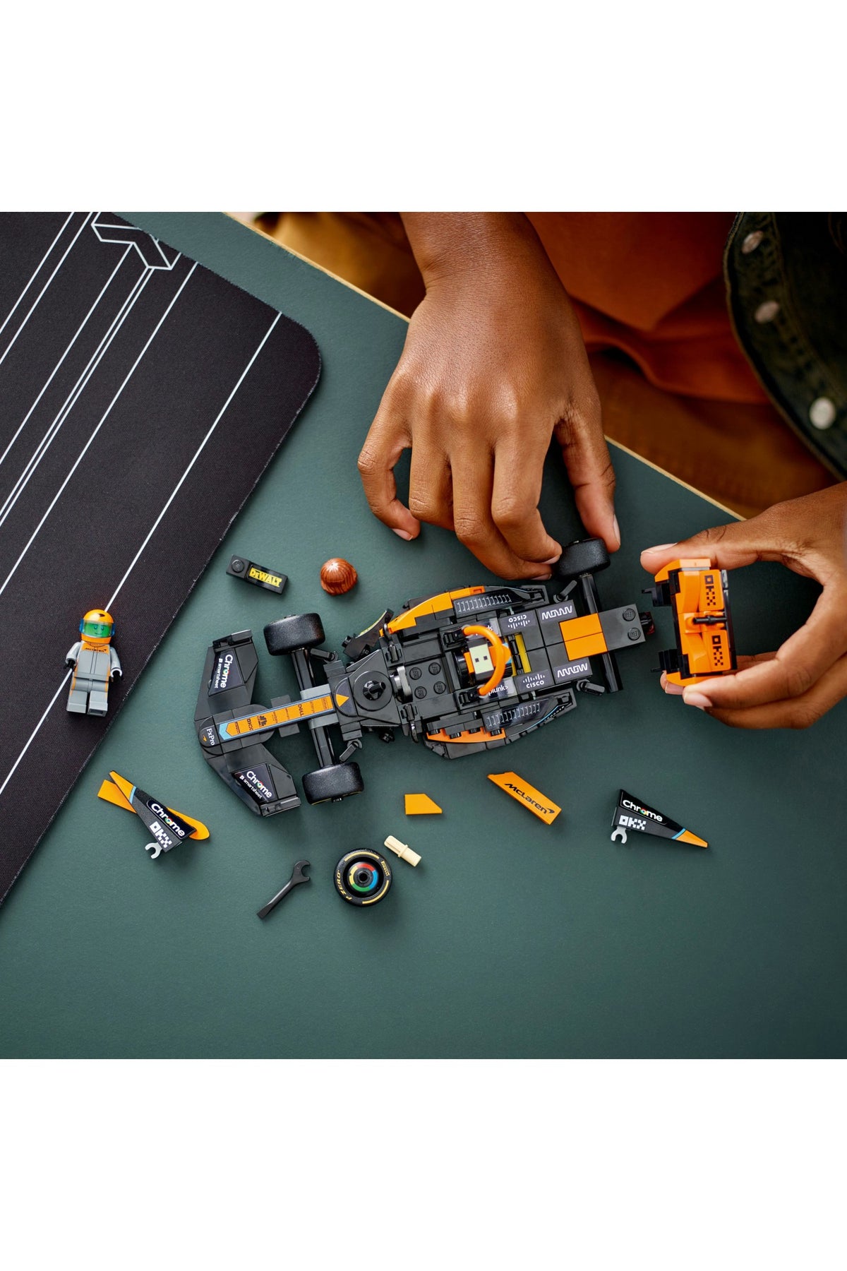LEGO® Speed Champions 2023 McLaren Formula 1 Yarış Arabası 76919 - 9 Yaş & Üzeri Çocuklar için Oyuncak Model Yapım Seti 