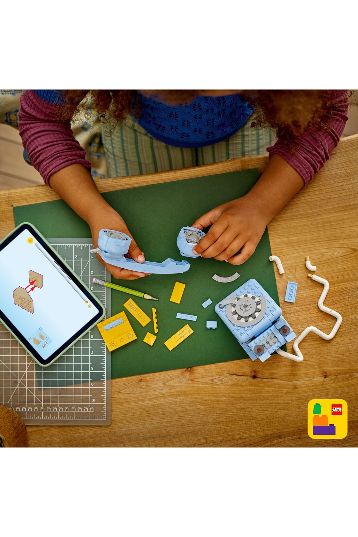LEGO Creator 3'ü 1 Arada Retro Telefon 31174 - 383 Parça Hediyelik Yaratıcı Oyuncak Seti 8 Yaş ve Üzeri