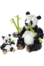 LEGO® Creator 3’ü 1 Arada Vahşi Hayvanlar: Panda Ailesi 31165 - 8+ için Orka veya Penguene Dönüşebilen Oyuncak Yapım Set