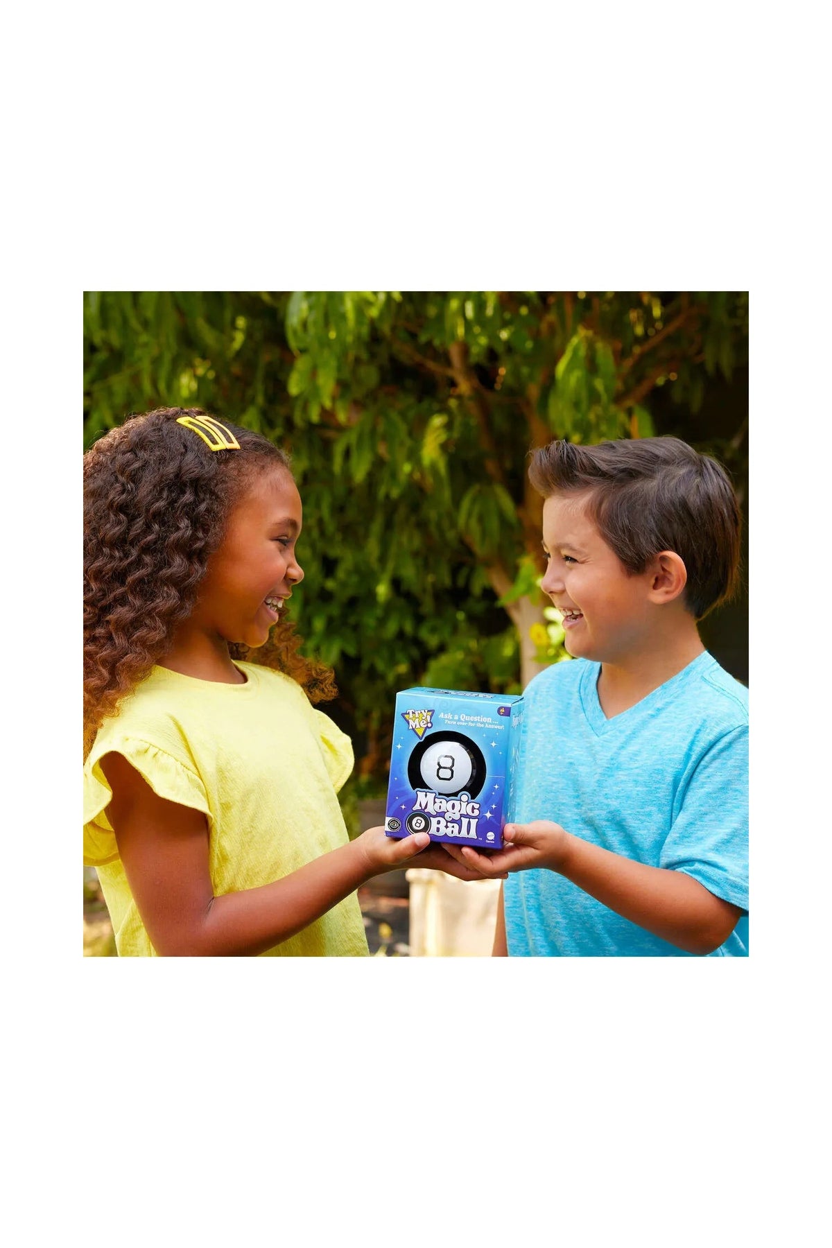 Mattel Magic 8 Ball 30188 Renkli Eğlenceli Kutu Oyunu 4+ Yaş İçin Sosyalleşme ve Hayal Gücü Geliştirici