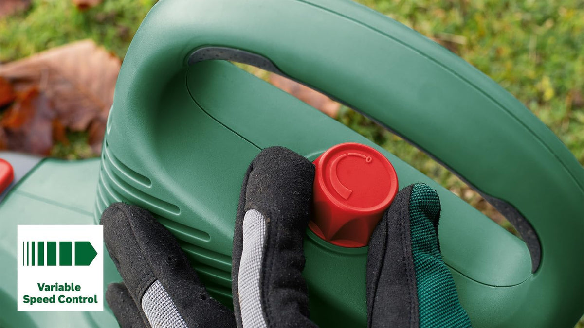 Bosch Universal Gardentidy 3000 Yaprak Üfleme Makinesi